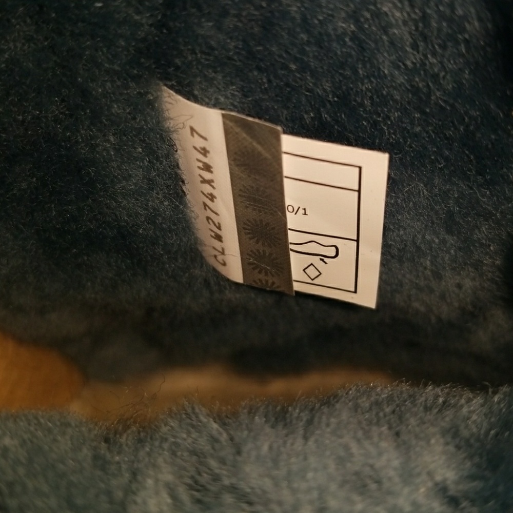 Ugg boots nwt - Picture 7 of 8
